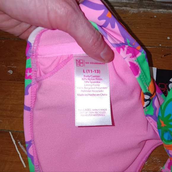 NWT No Boundaries Floral Retro Bikini Top Jr's. L - Picture 4 of 5